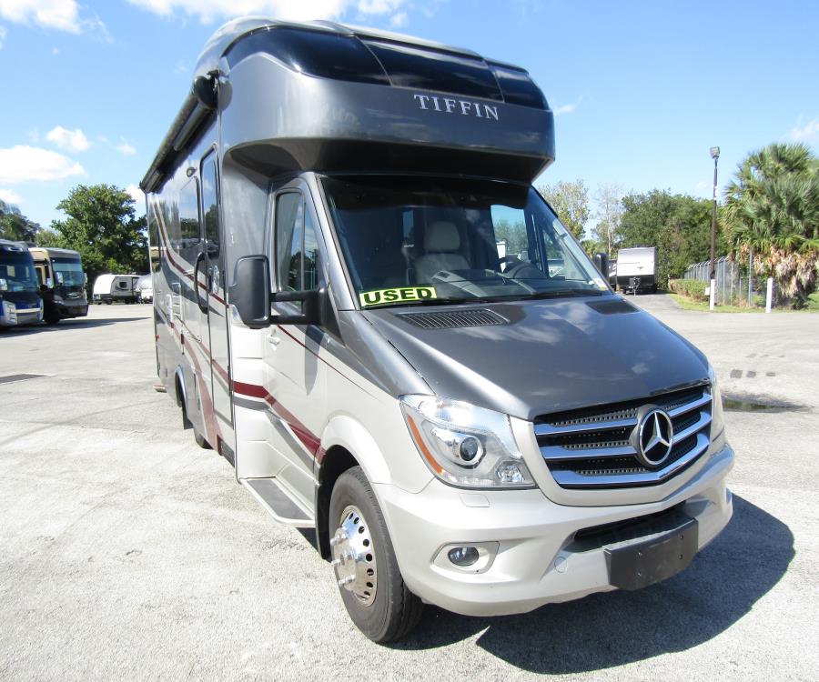 wayfarer rv for sale