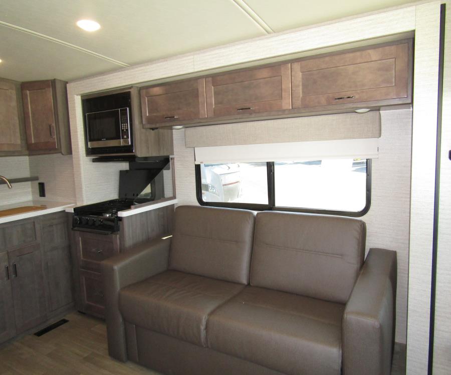 2020 Winnebago ADVENTURER