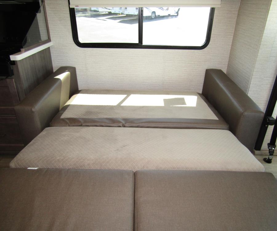 2020 Winnebago ADVENTURER